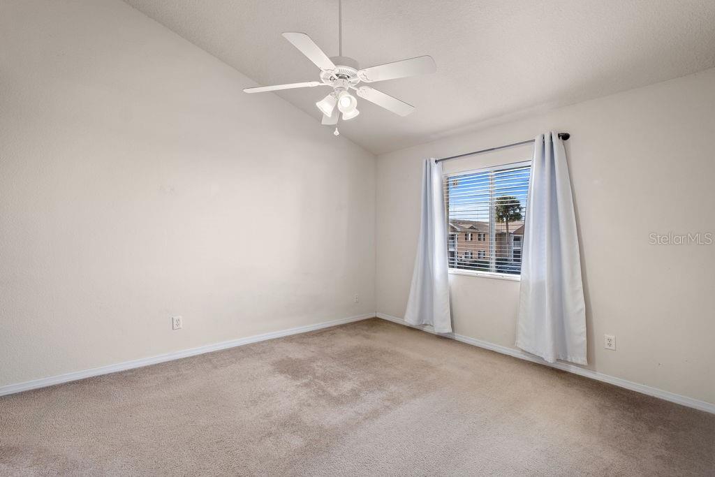 Image 17 of 46 For 185 Pearl Lake Causeway 214