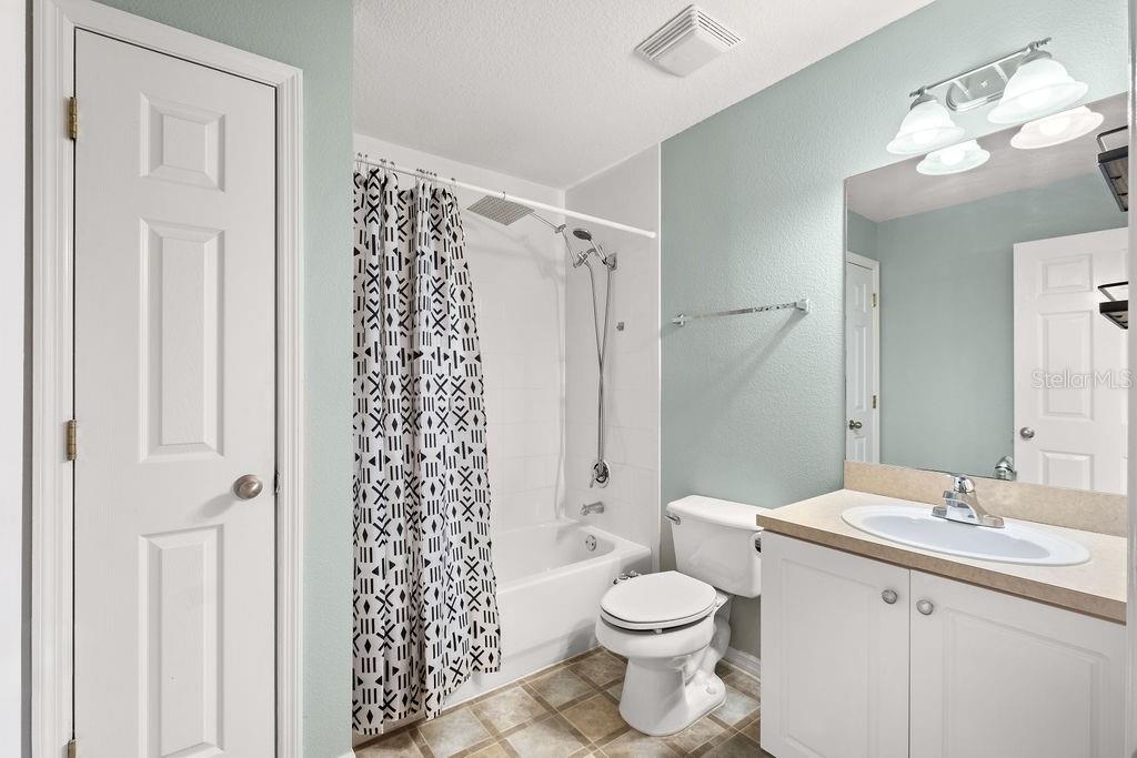 Image 22 of 46 For 185 Pearl Lake Causeway 214