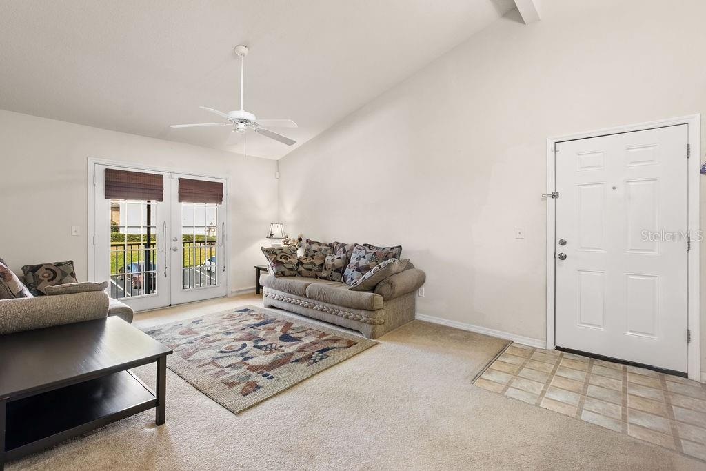 Image 7 of 46 For 185 Pearl Lake Causeway 214