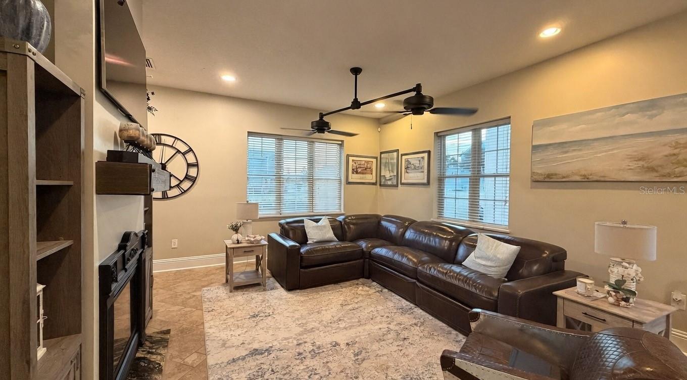 Image 11 of 46 For 1420 Reunion Boulevard