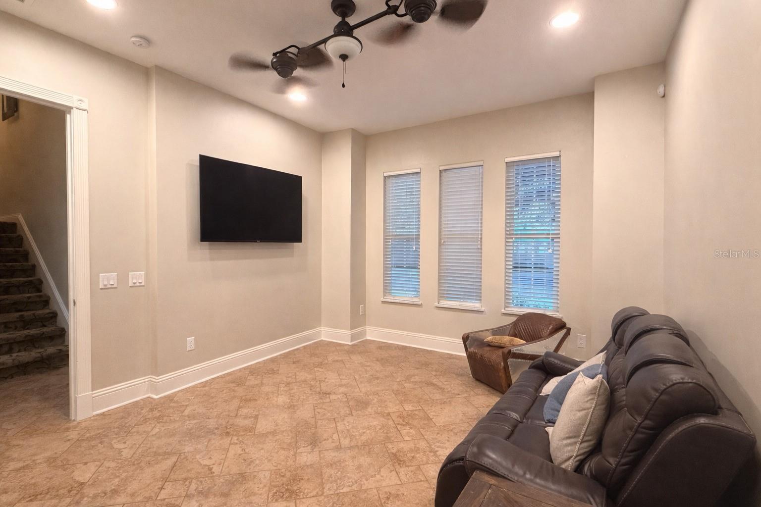 Image 15 of 46 For 1420 Reunion Boulevard