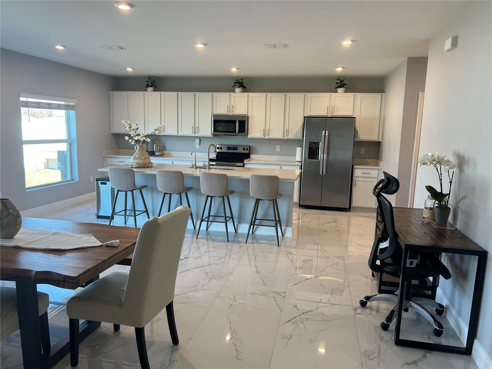 Image 11 of 61 For 206 Amber Way