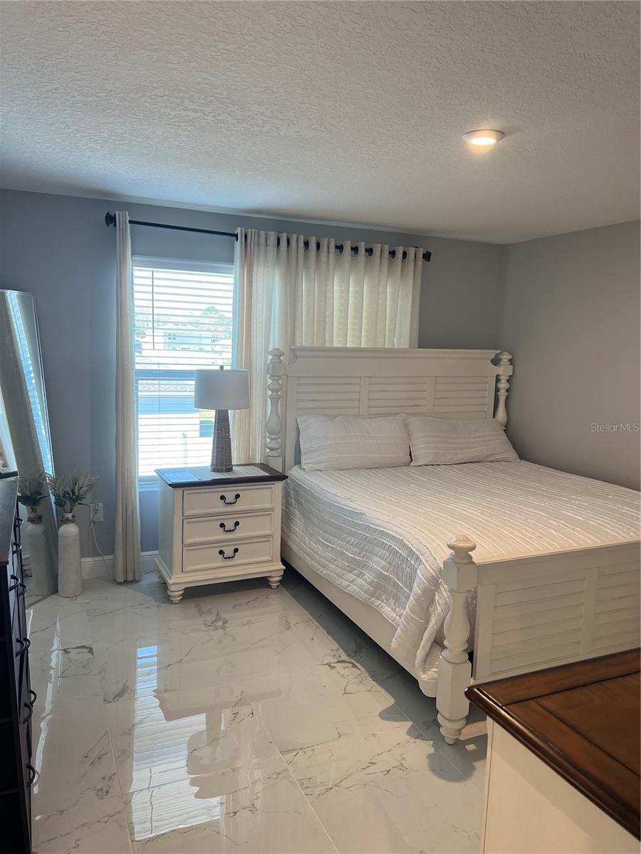 Image 22 of 61 For 206 Amber Way