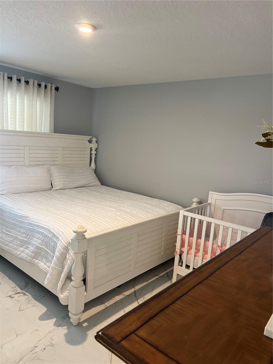 Image 23 of 61 For 206 Amber Way