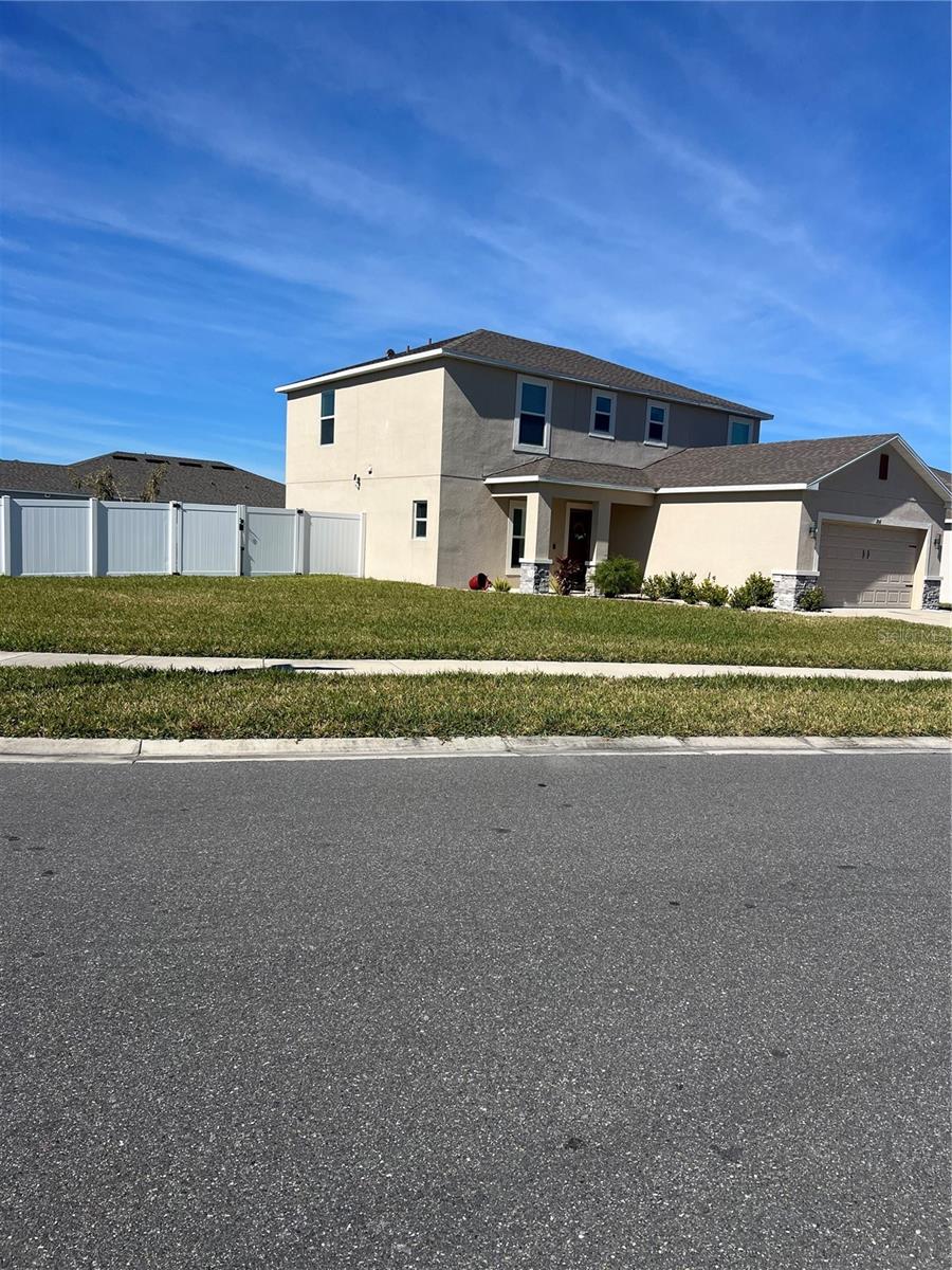 Image 42 of 61 For 206 Amber Way