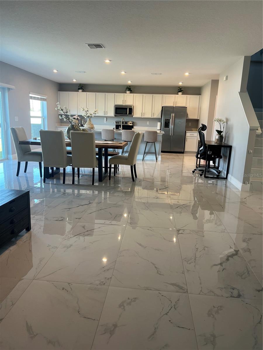 Image 8 of 61 For 206 Amber Way