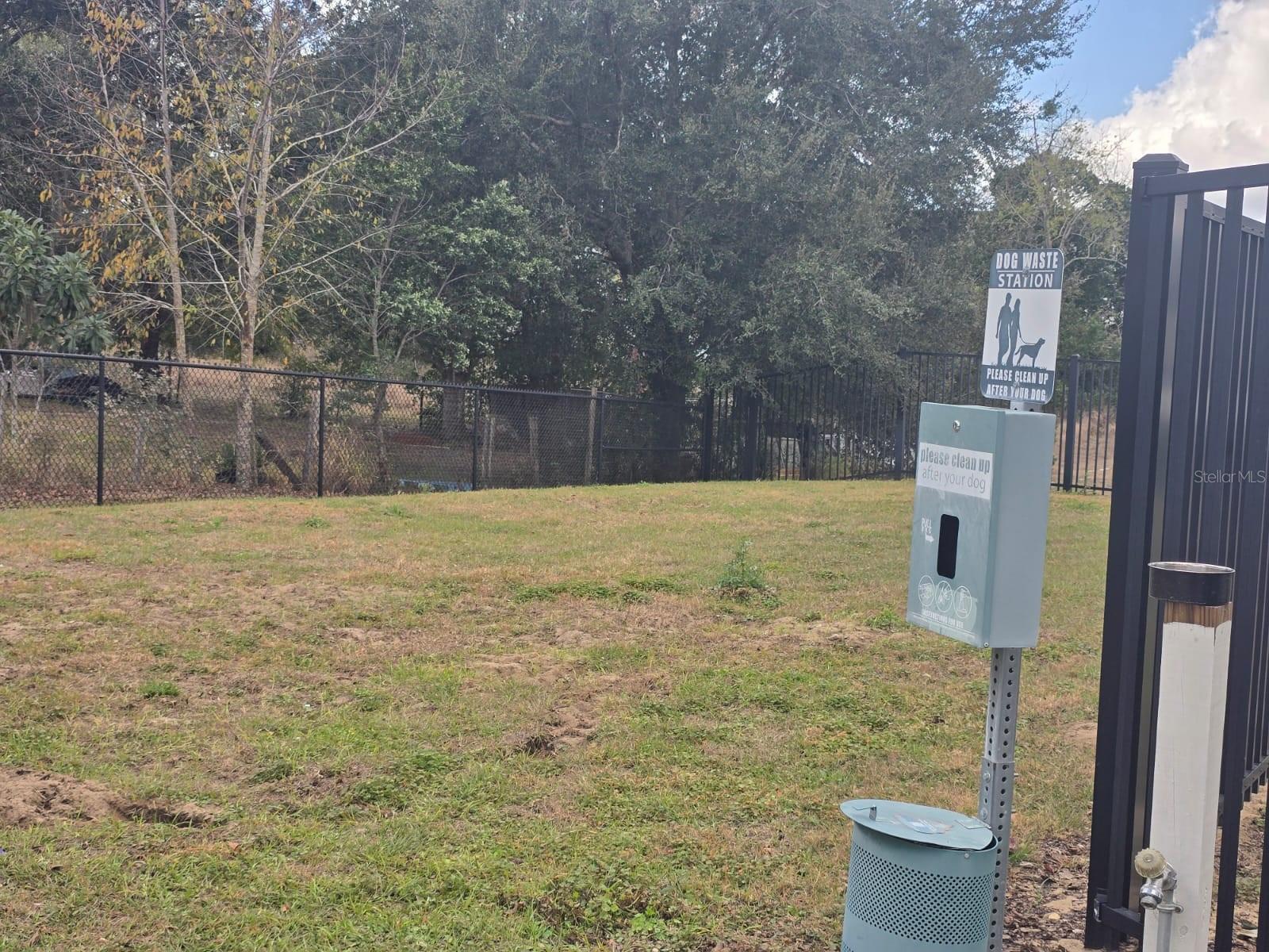 Image 20 of 25 For 936 Grandin Street