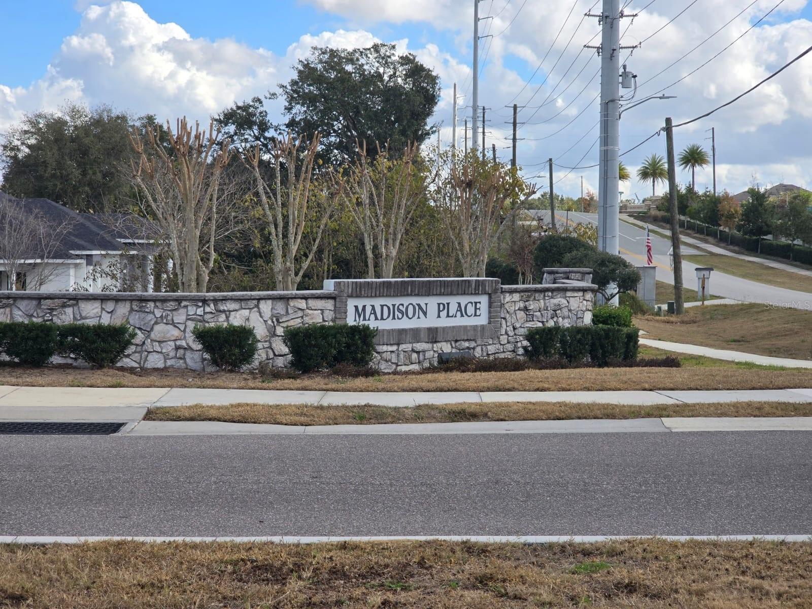 Image 3 of 25 For 936 Grandin Street