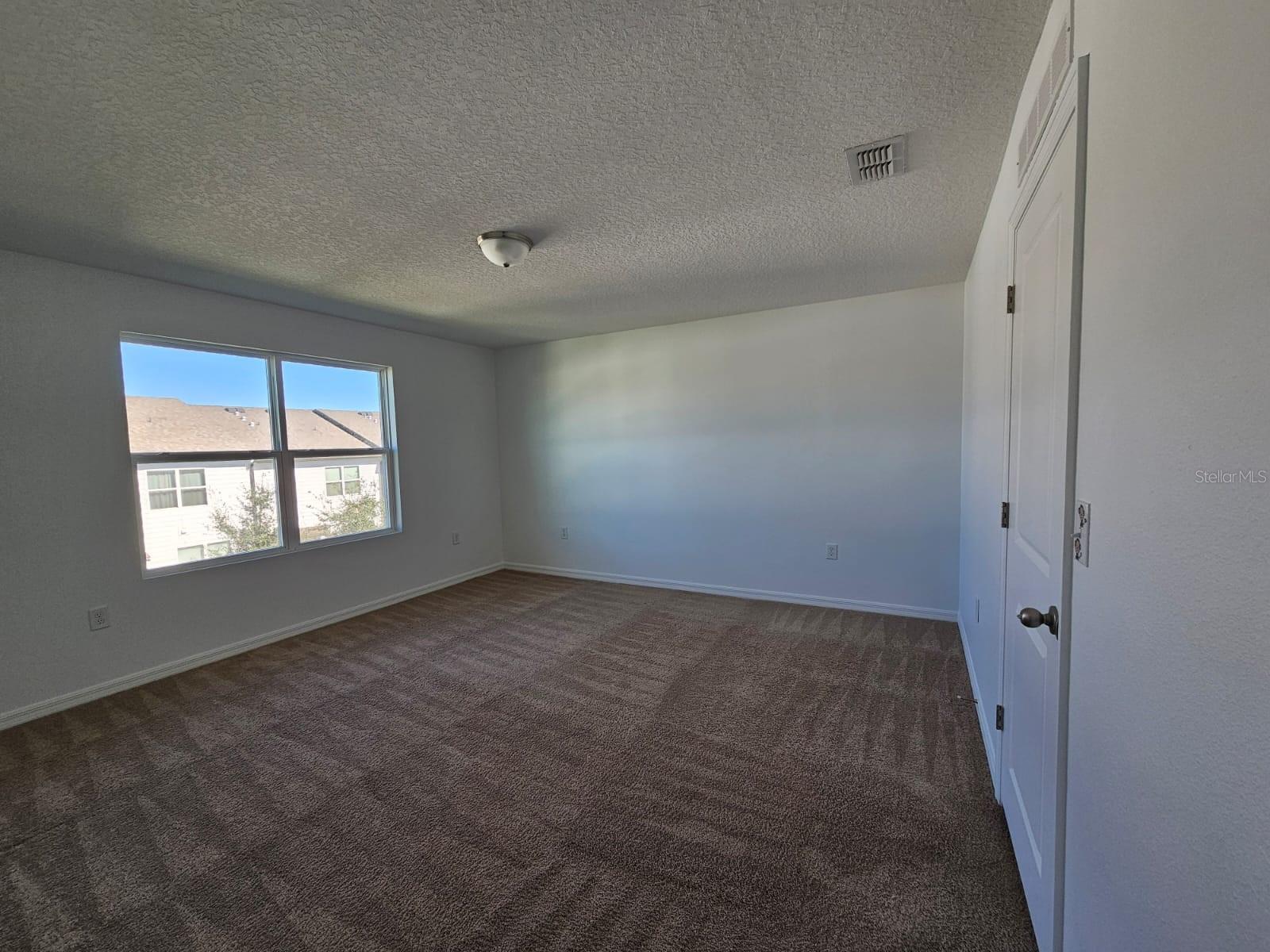 Image 6 of 25 For 936 Grandin Street