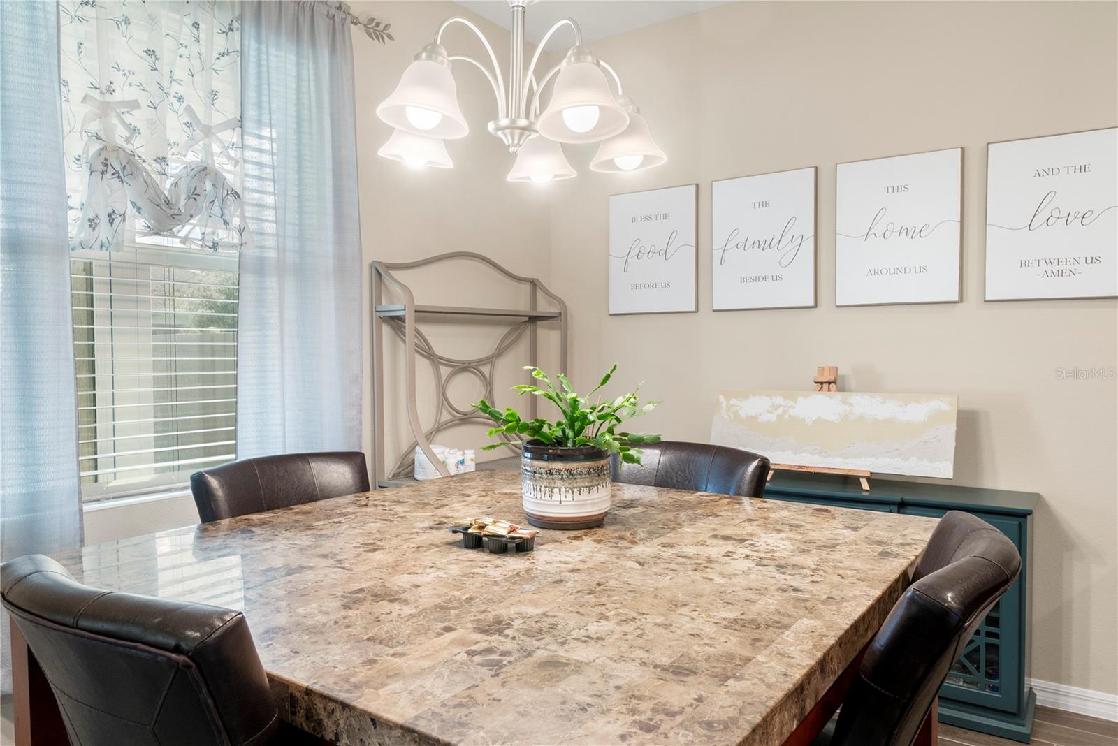 Image 22 of 37 For 1213 Crane Talon Way