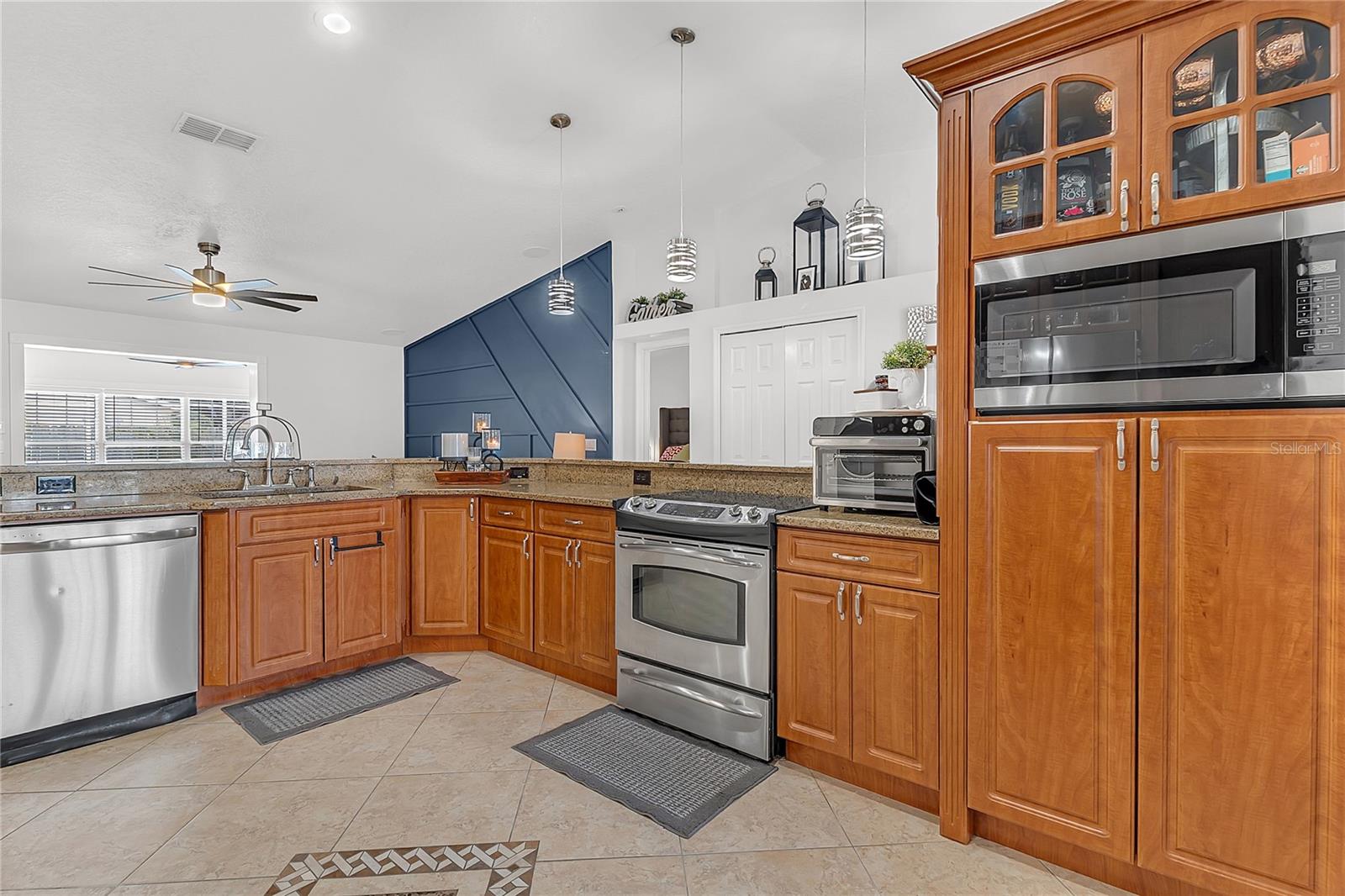 Image 10 of 46 For 11613 Ashridge Place