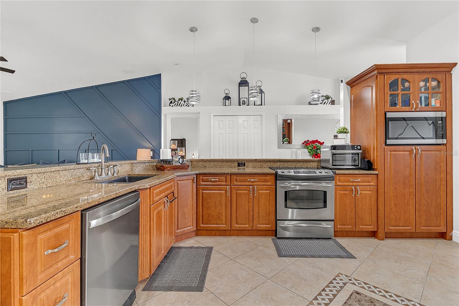 Image 11 of 46 For 11613 Ashridge Place