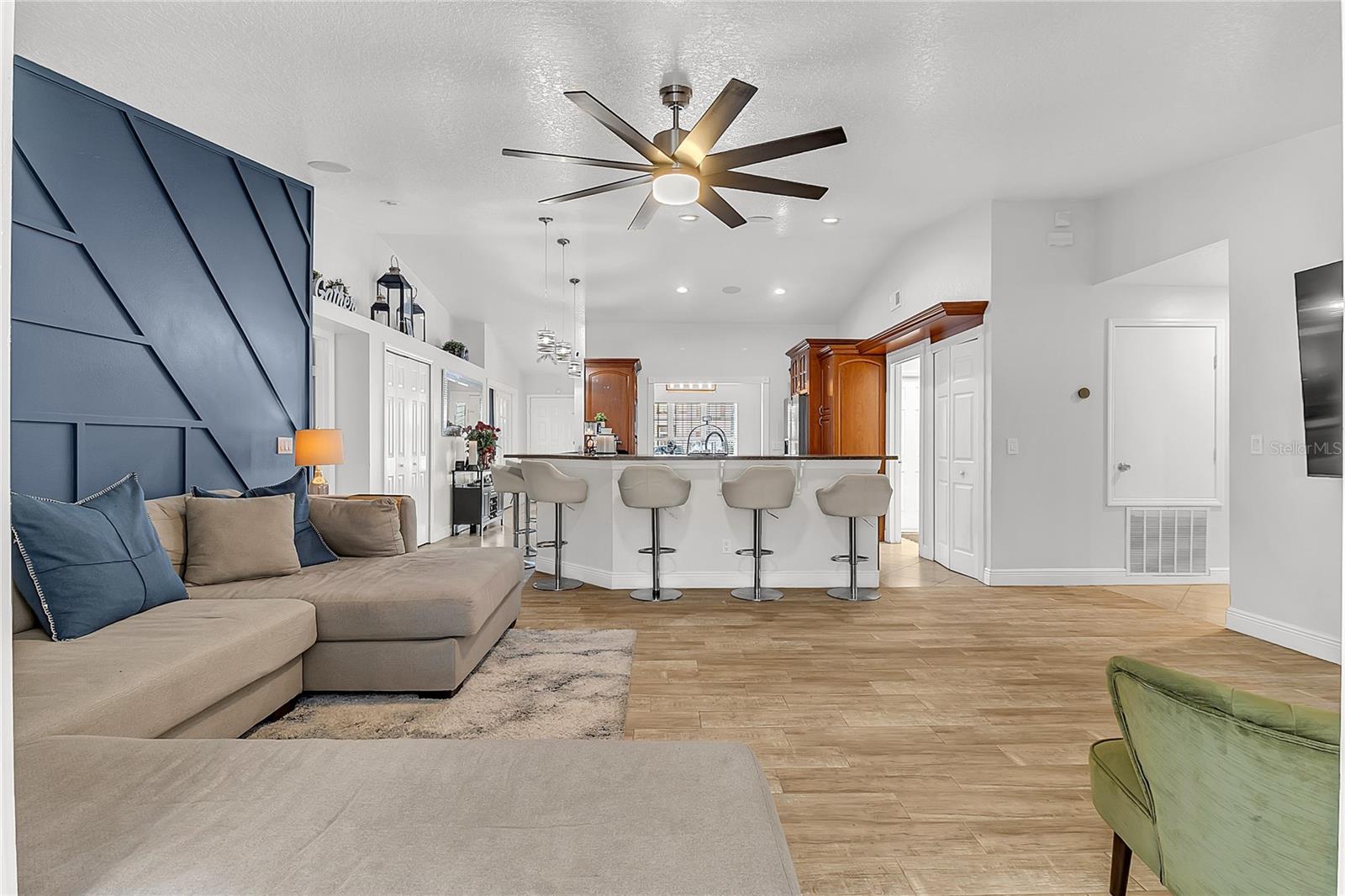 Image 14 of 46 For 11613 Ashridge Place