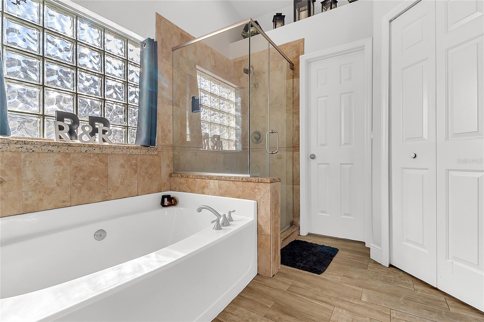 Image 25 of 46 For 11613 Ashridge Place