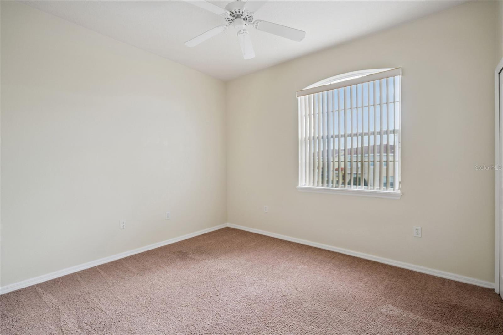 Image 19 of 48 For 356 Monroe Circle