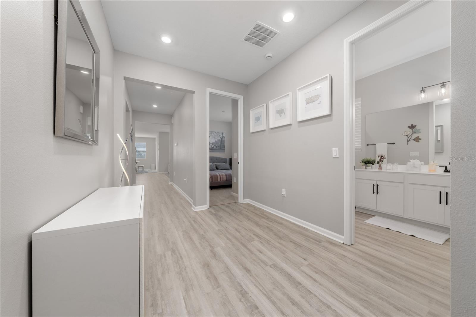 Image 10 of 29 For 564 Hennepin Loop