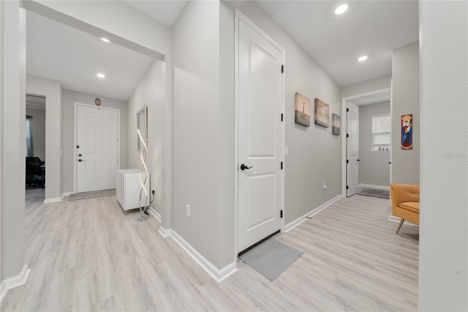 Image 17 of 29 For 564 Hennepin Loop