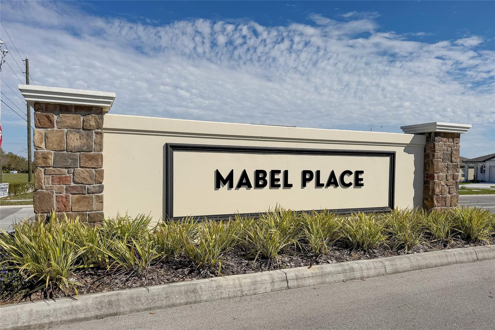 Image 2 of 29 For 564 Hennepin Loop