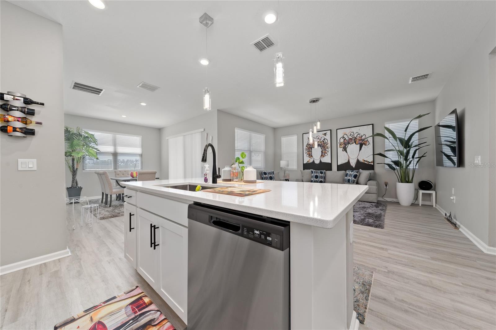 Image 24 of 29 For 564 Hennepin Loop