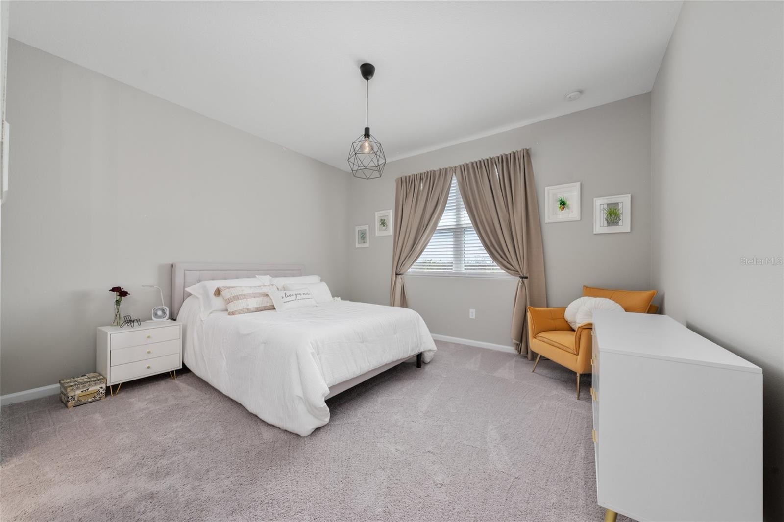 Image 26 of 29 For 564 Hennepin Loop