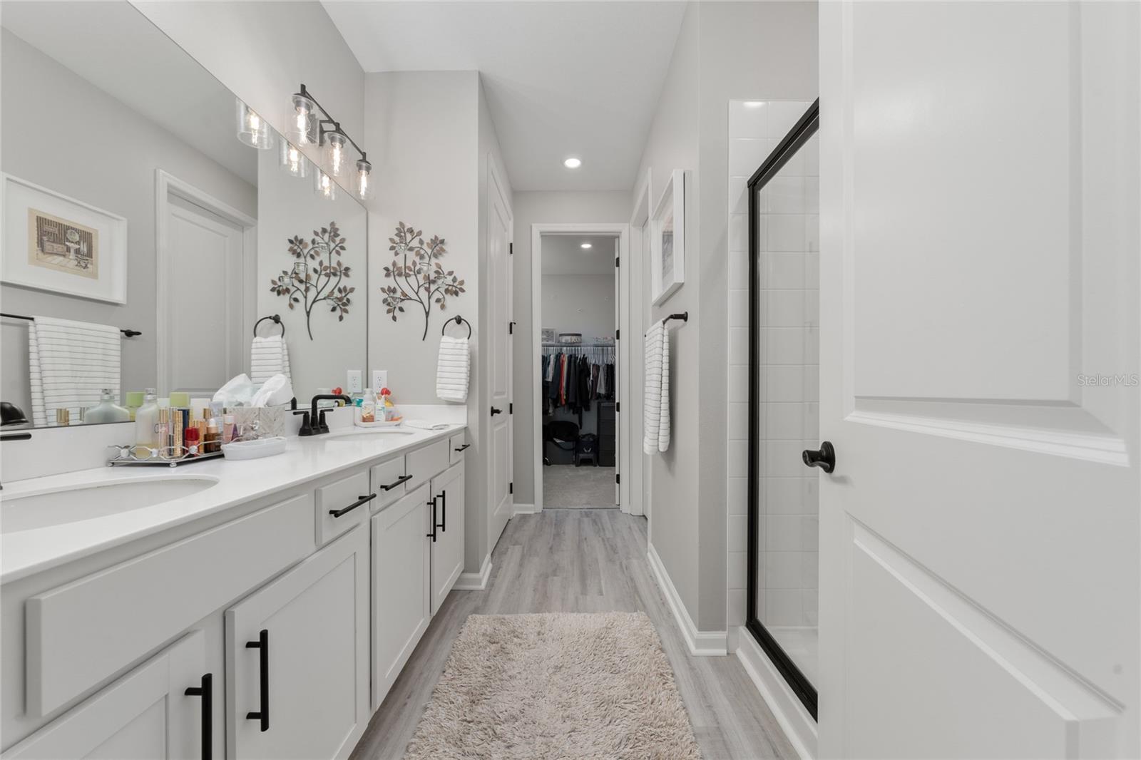 Image 28 of 29 For 564 Hennepin Loop