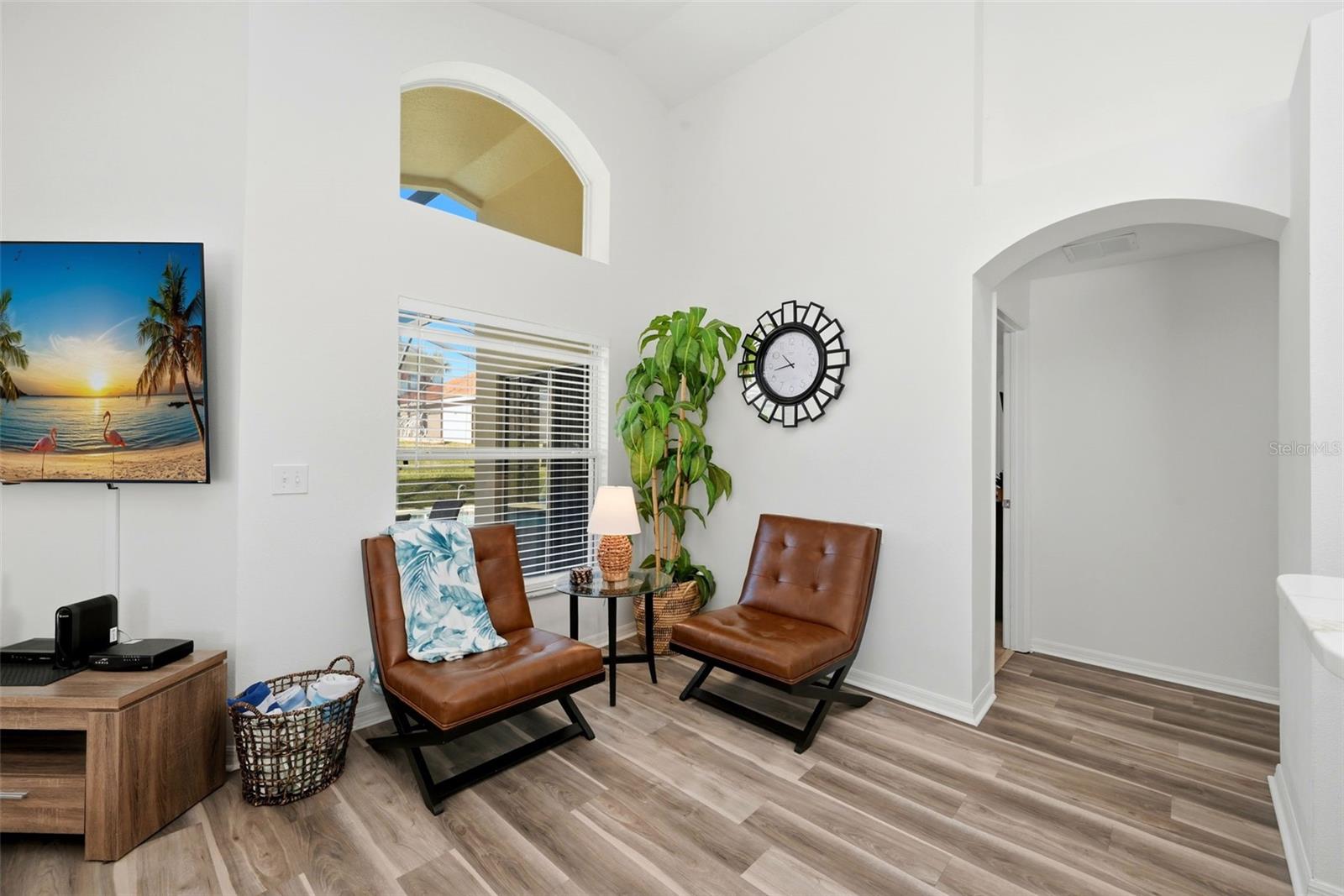 Image 11 of 36 For 129 Hypolita Avenue