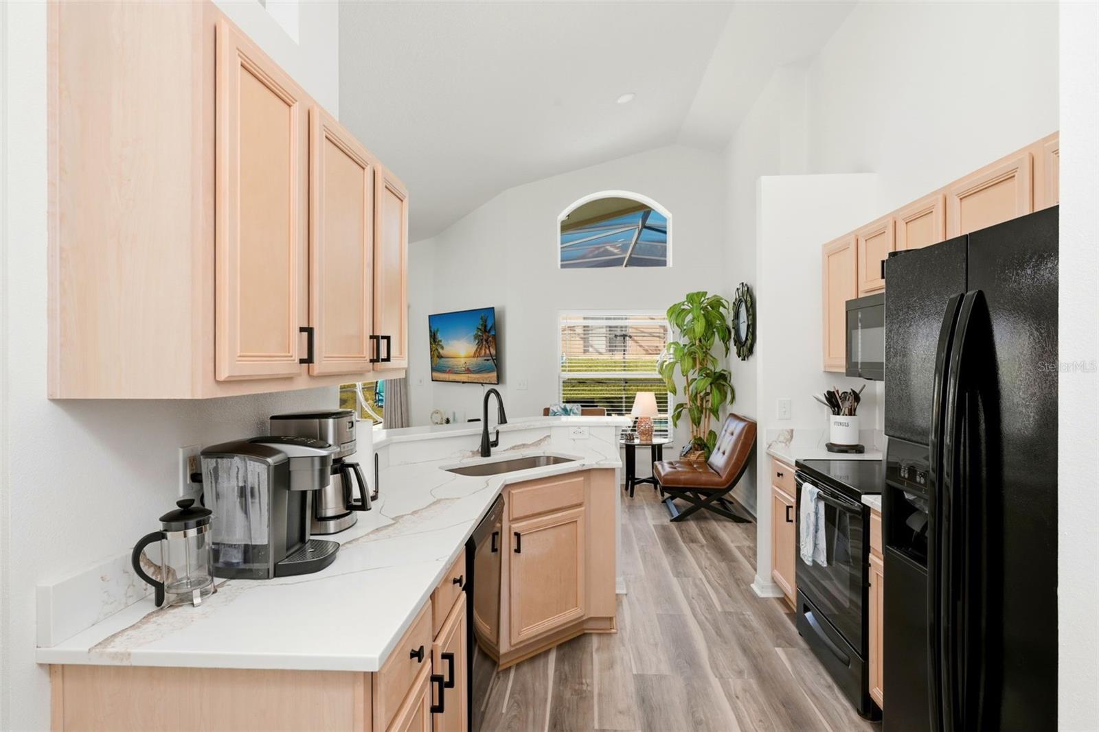 Image 14 of 36 For 129 Hypolita Avenue