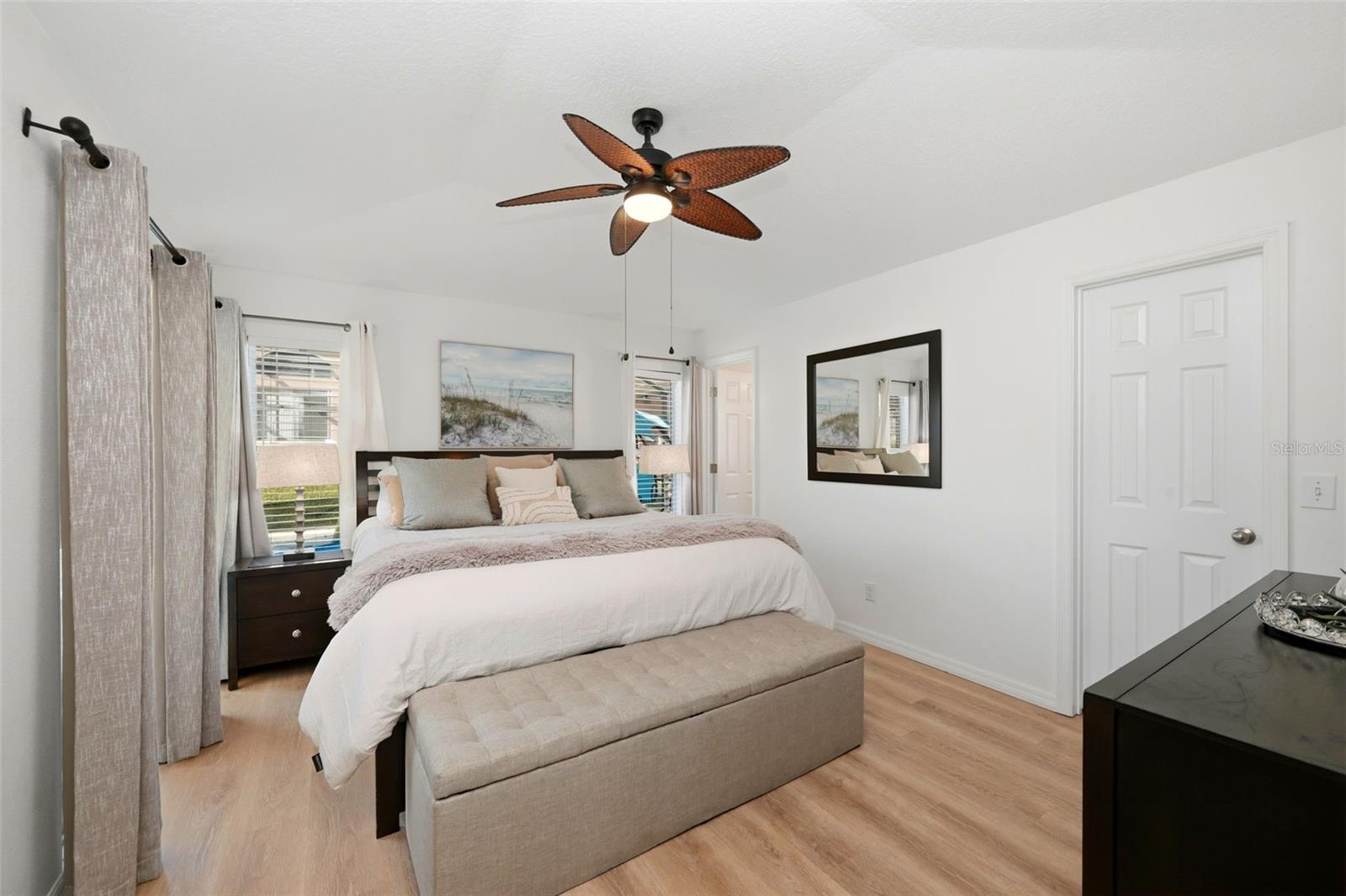 Image 16 of 36 For 129 Hypolita Avenue