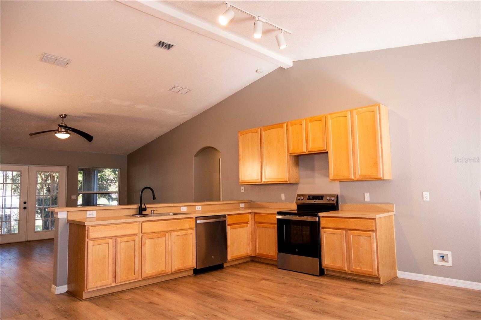 Image 6 of 35 For 2820 Varsity Terrace