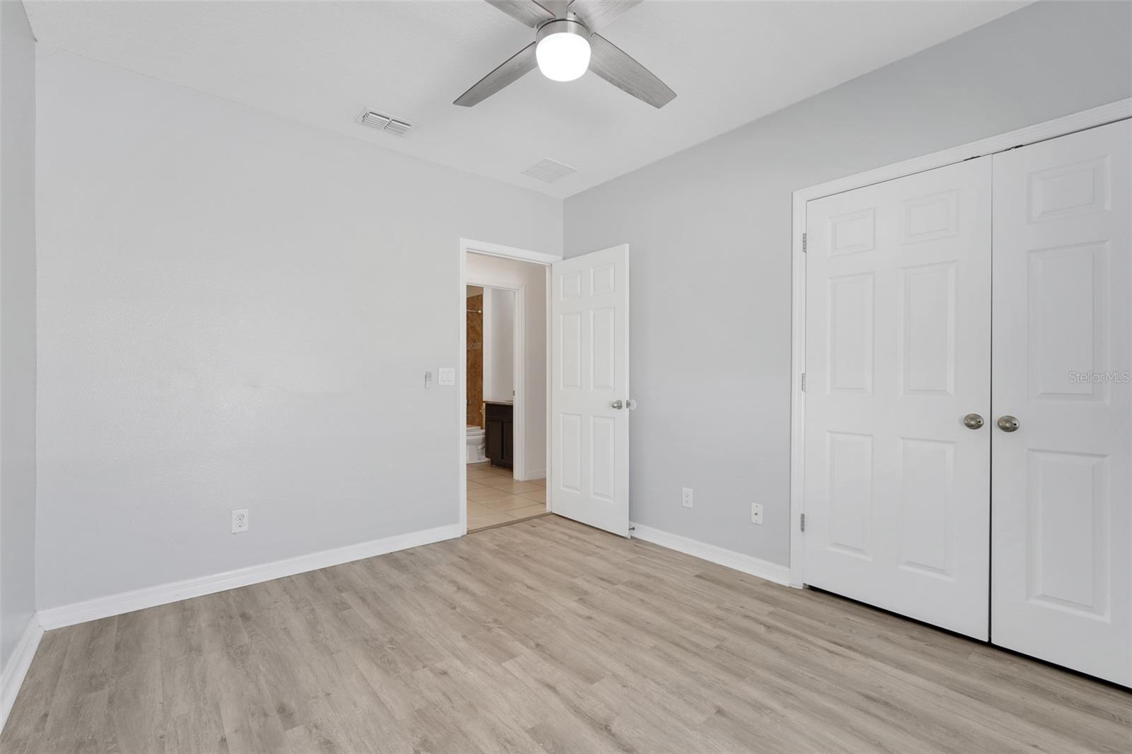 Image 20 of 41 For 188 Whispering Pines Way