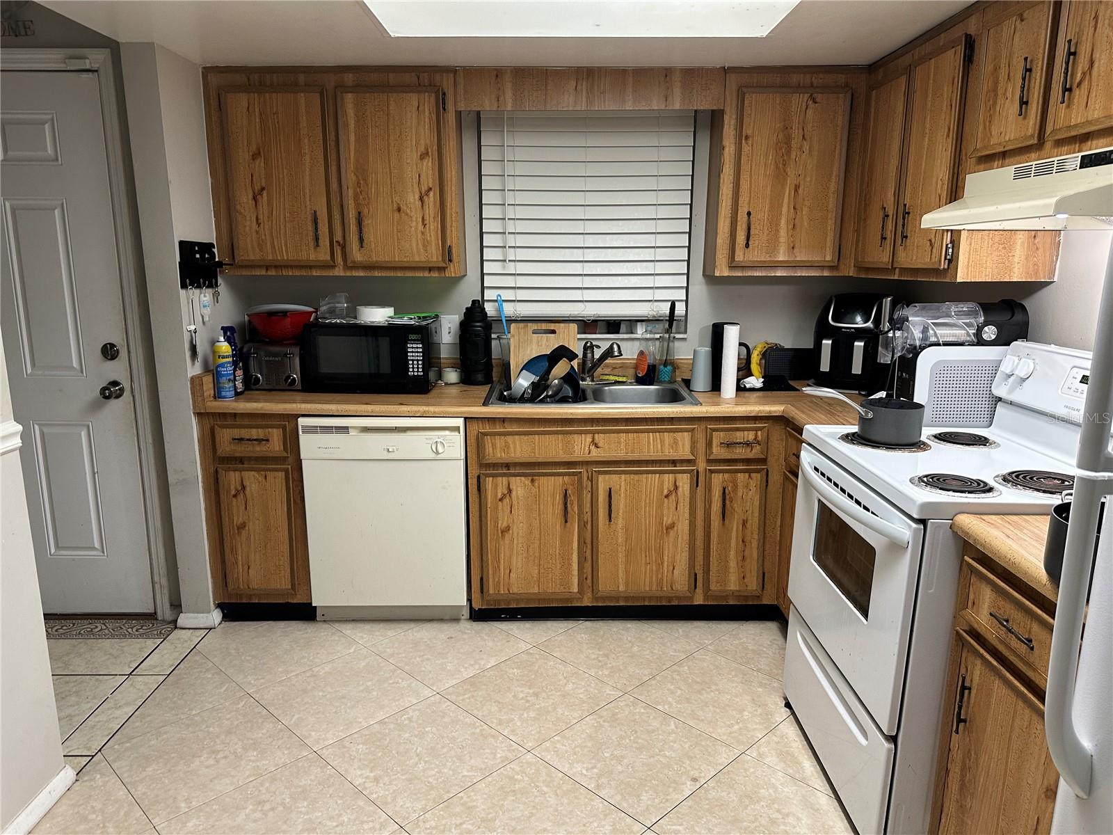 Image 6 of 18 For 2513 Rio Pinar Lakes Boulevard