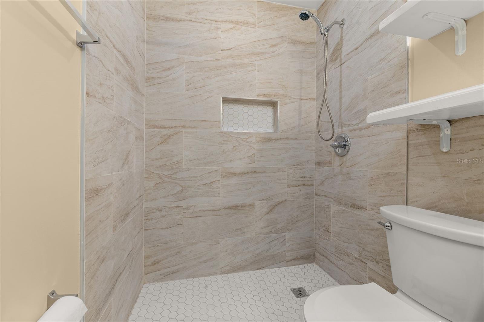 Image 26 of 43 For 268 Azalea Drive