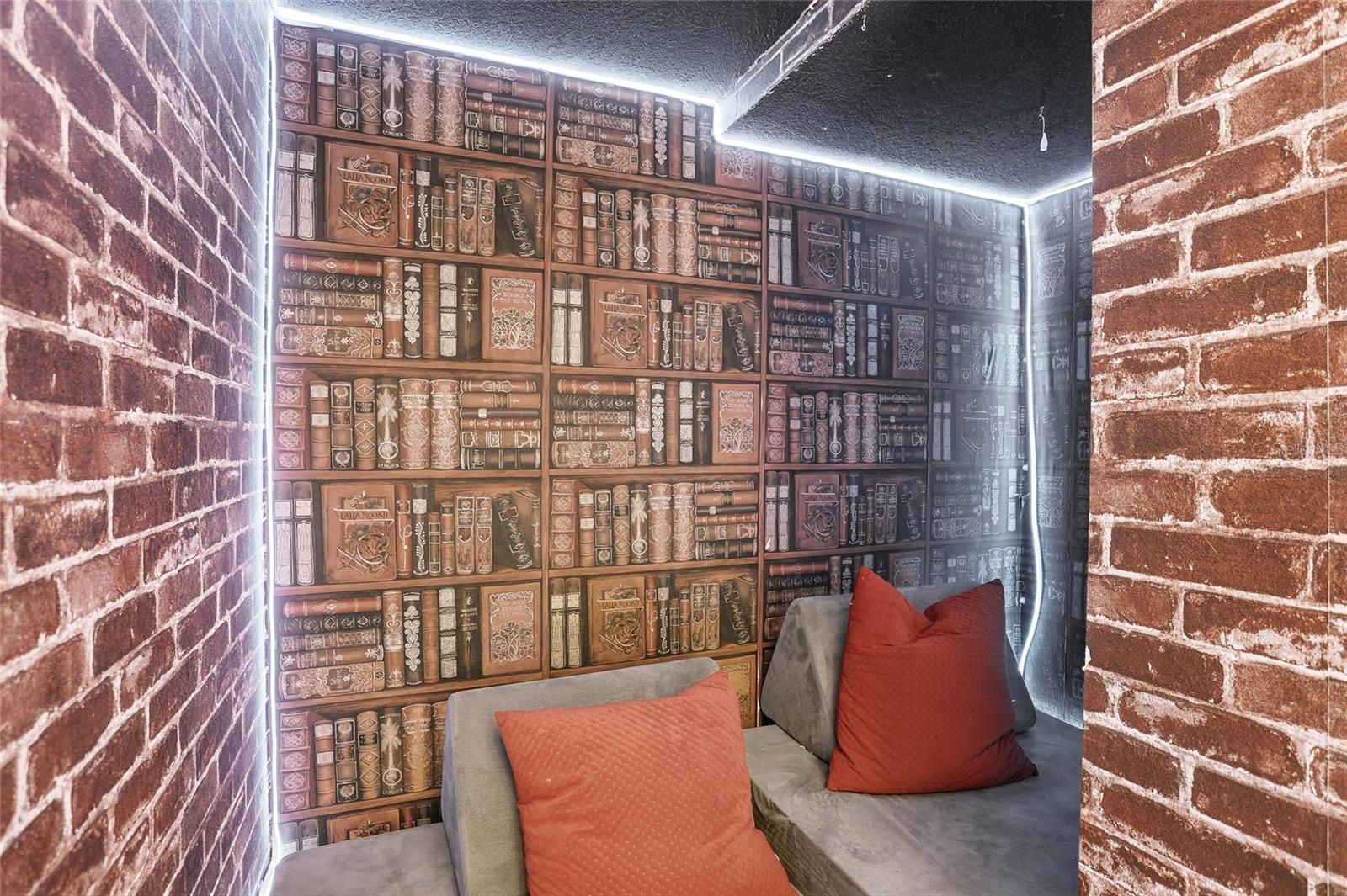 Image 20 of 75 For 8904 Takeaway Way