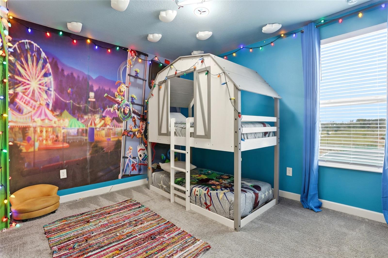 Image 35 of 75 For 8904 Takeaway Way