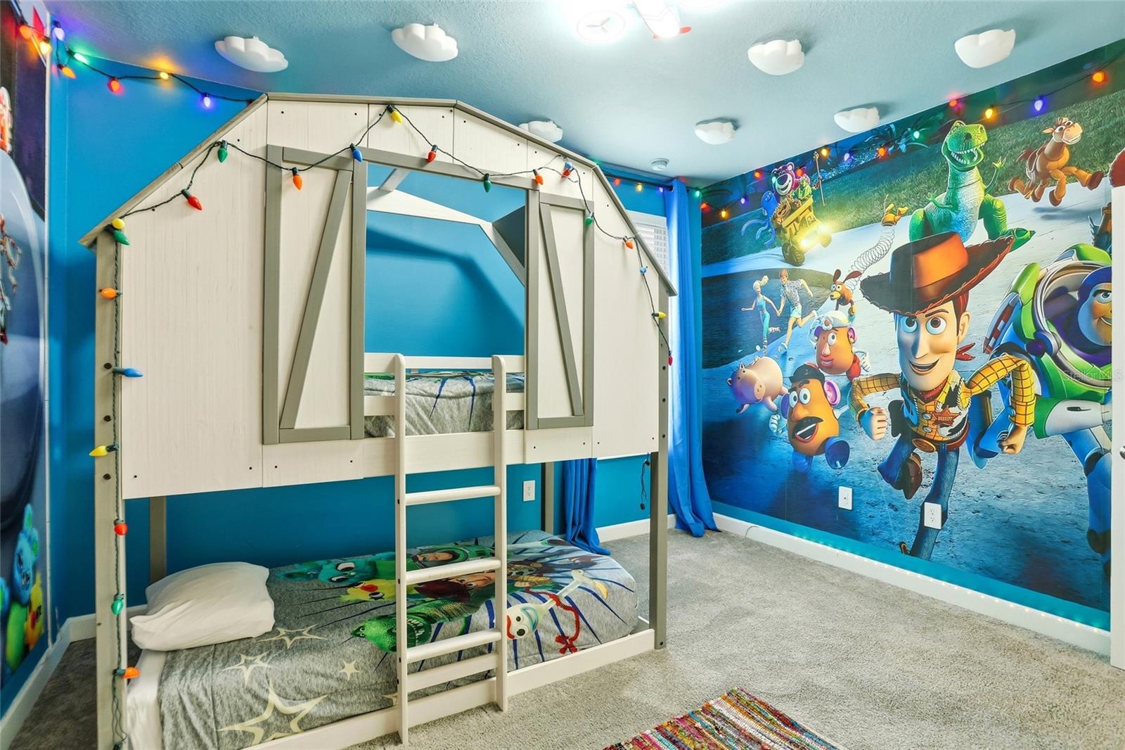 Image 36 of 75 For 8904 Takeaway Way