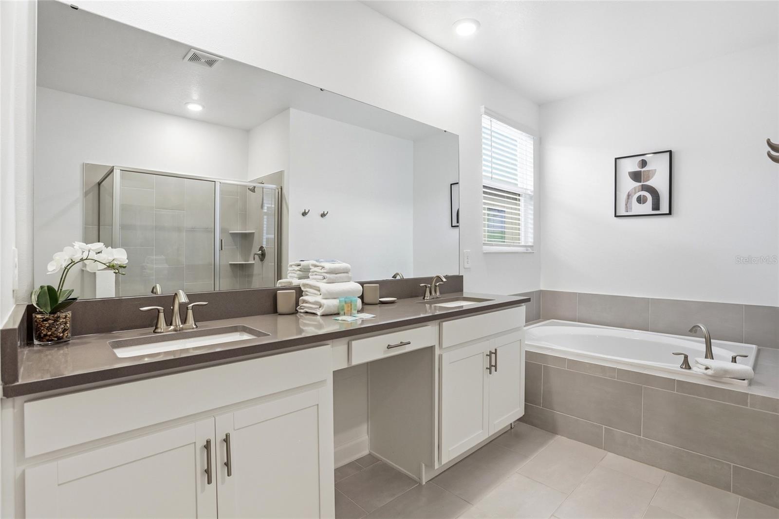 Image 40 of 75 For 8904 Takeaway Way