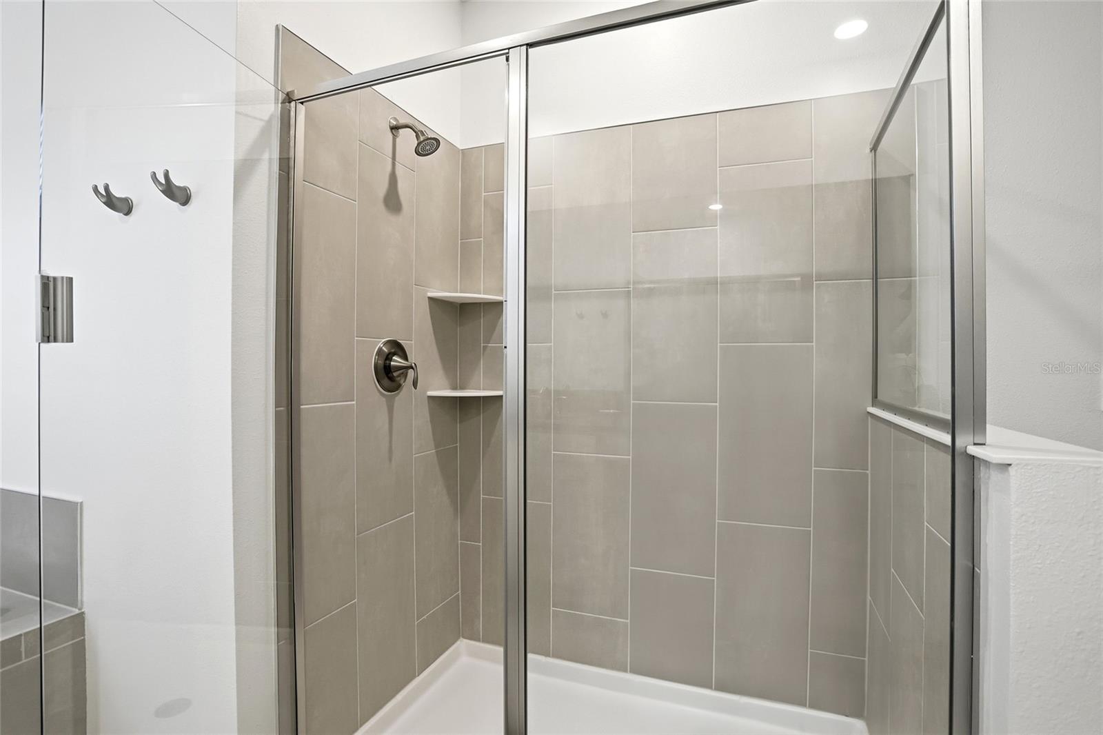 Image 41 of 75 For 8904 Takeaway Way