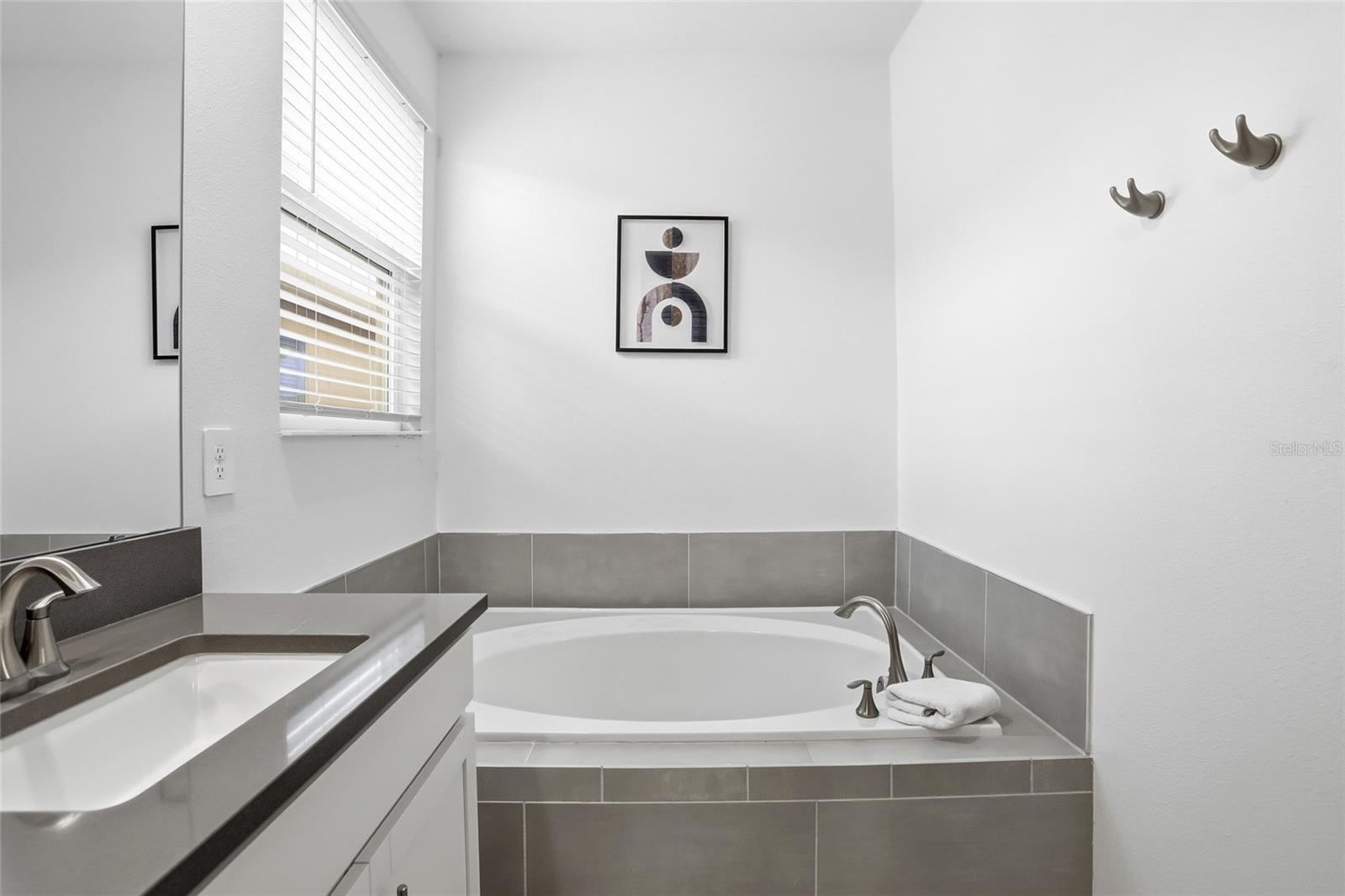 Image 43 of 75 For 8904 Takeaway Way