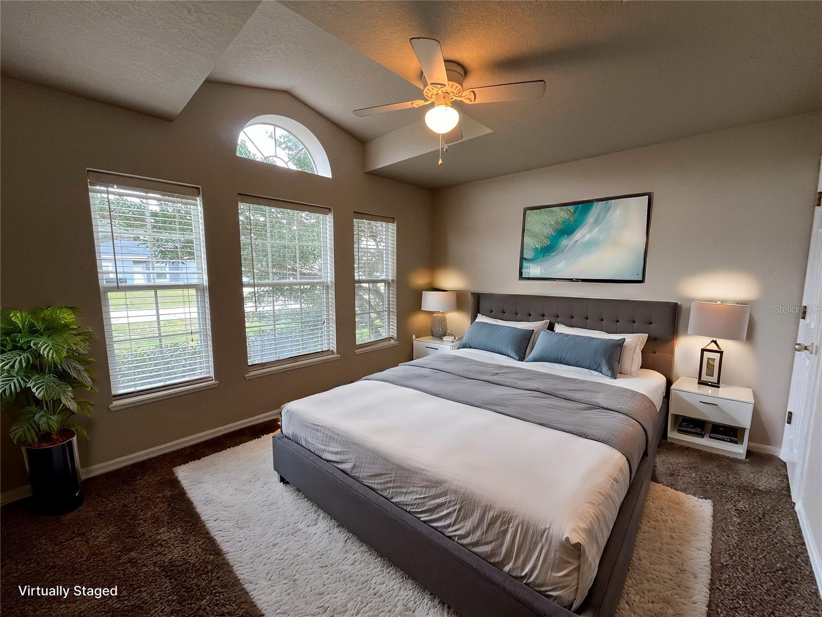 Image 5 of 25 For 459 Rio Grande Lane