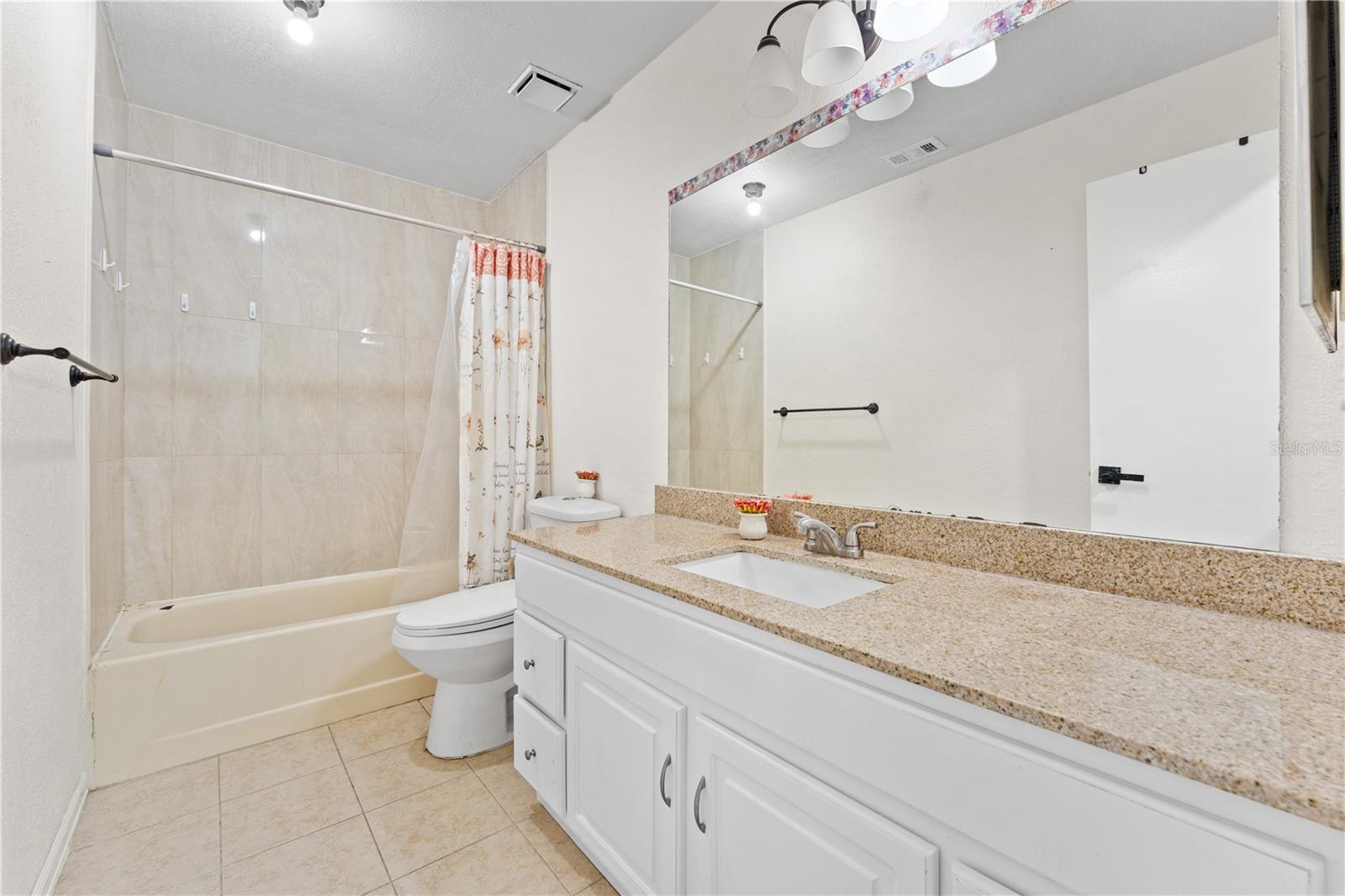 Image 13 of 21 For 2737 Foxwood Court