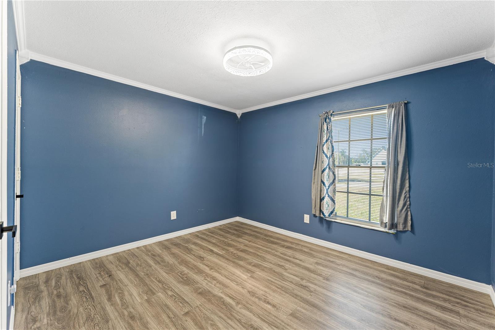 Image 14 of 21 For 2737 Foxwood Court