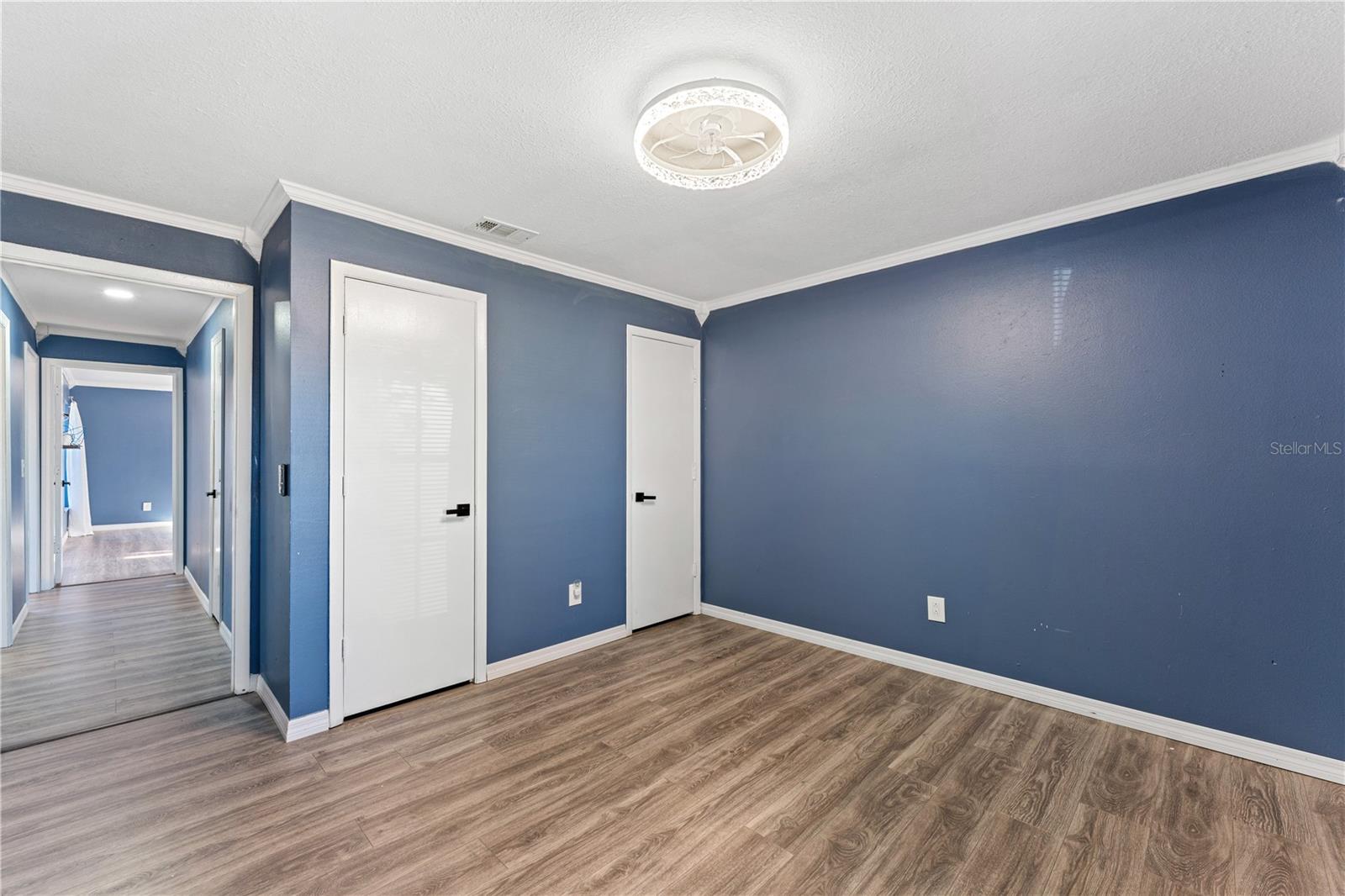 Image 15 of 21 For 2737 Foxwood Court