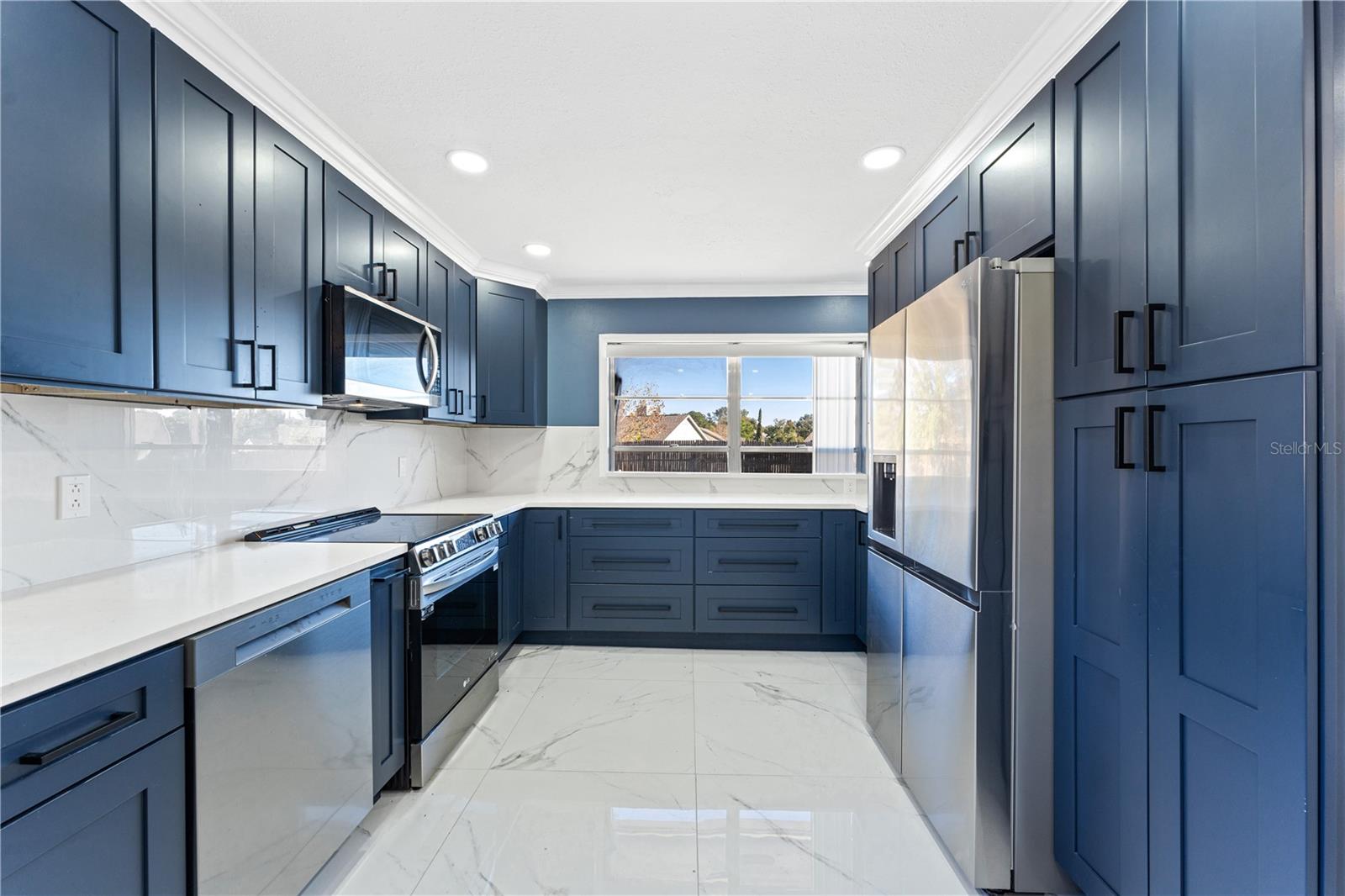 Image 6 of 21 For 2737 Foxwood Court