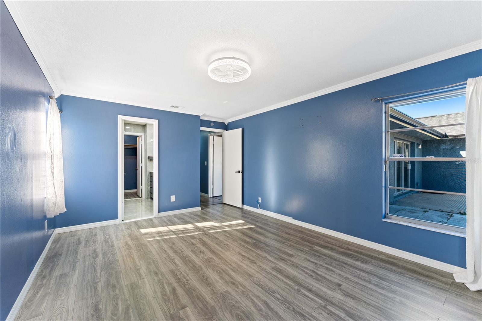 Image 9 of 21 For 2737 Foxwood Court