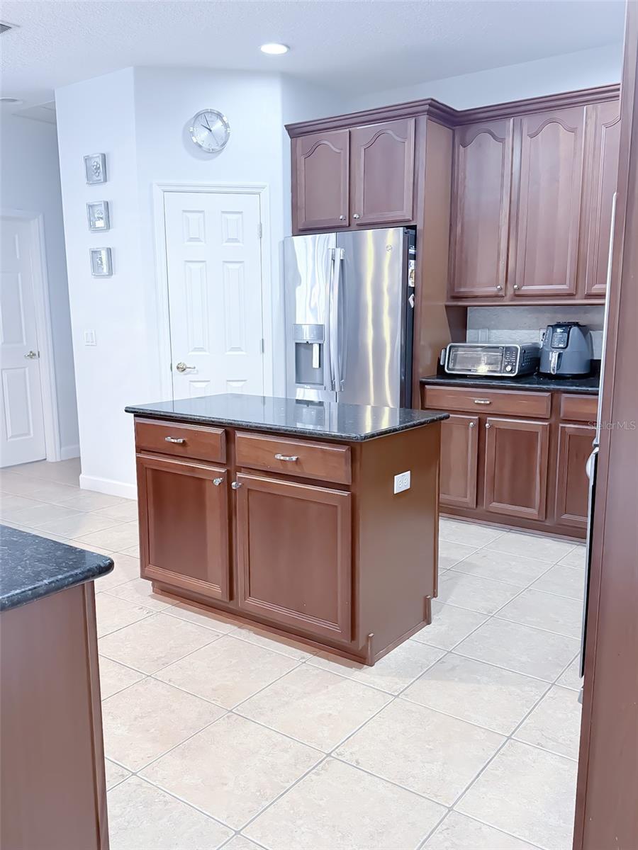 Image 12 of 42 For 7637 Saint Stephens Court