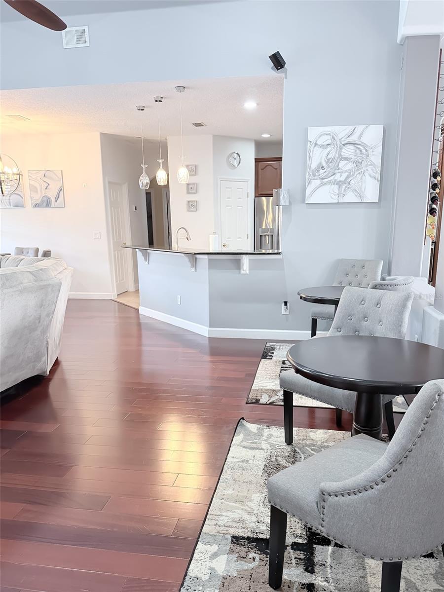 Image 19 of 42 For 7637 Saint Stephens Court