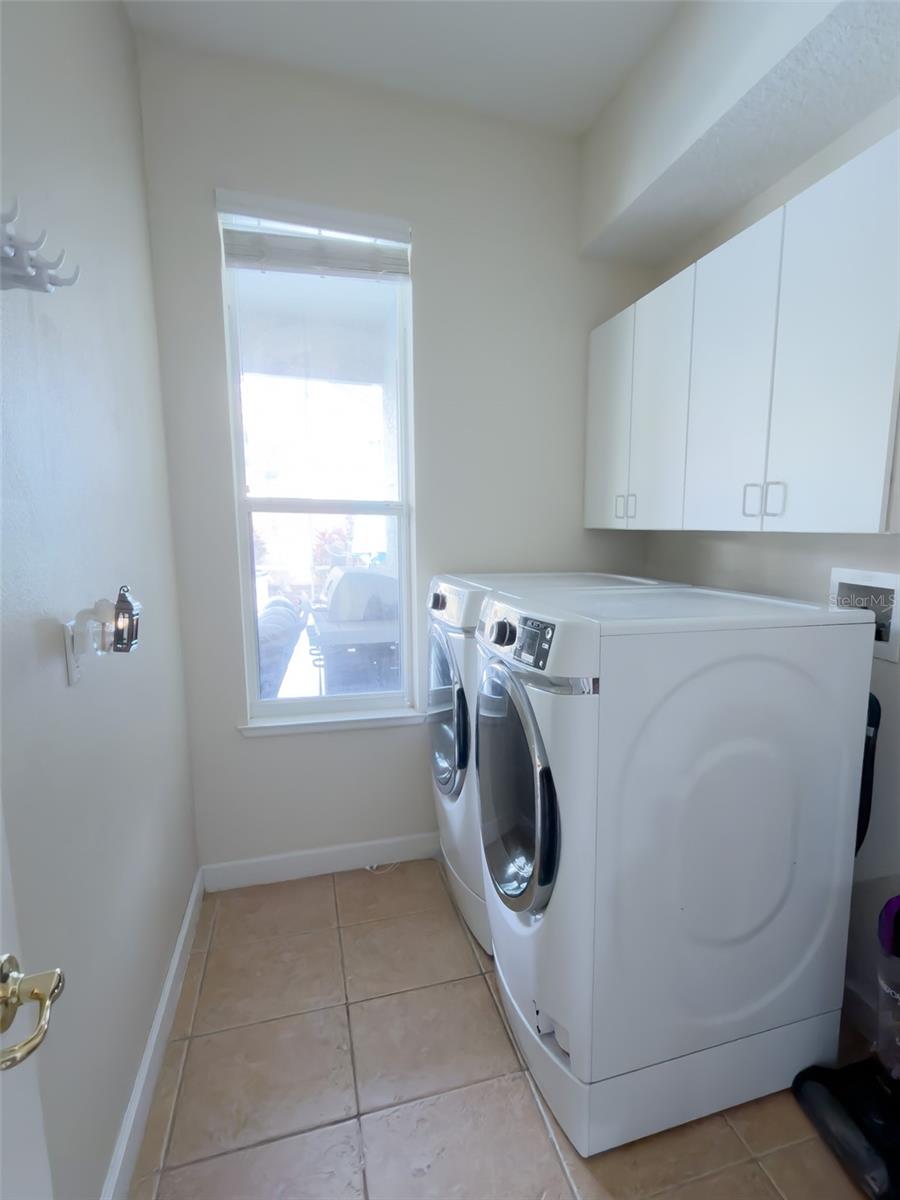 Image 27 of 42 For 7637 Saint Stephens Court