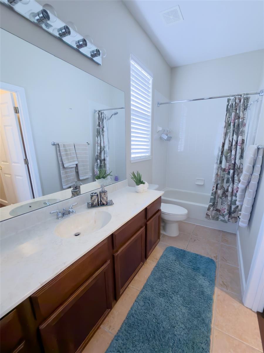 Image 33 of 42 For 7637 Saint Stephens Court