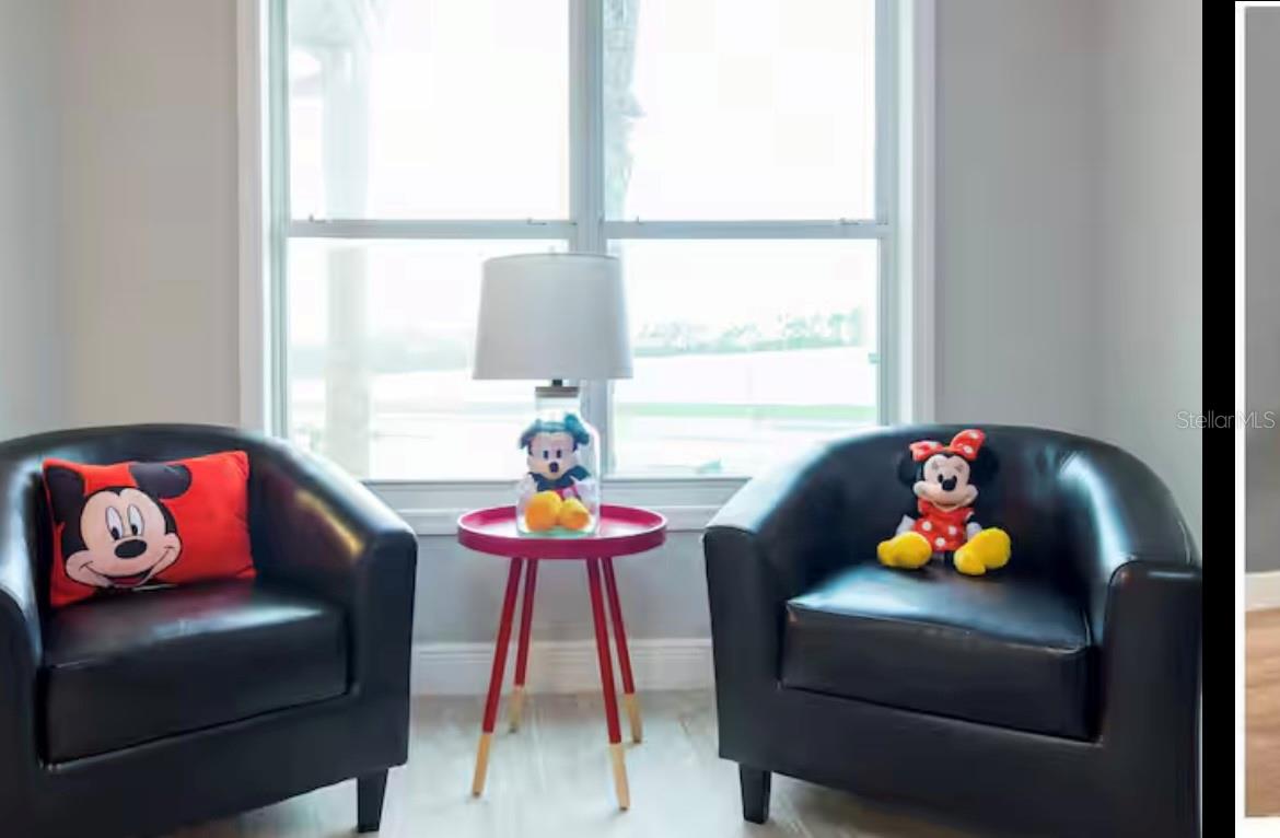 Image 4 of 19 For 3100 Parkway Boulevard 327