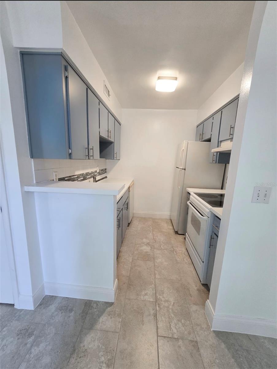 Image 5 of 15 For 5877 Windhover Drive # A01-1